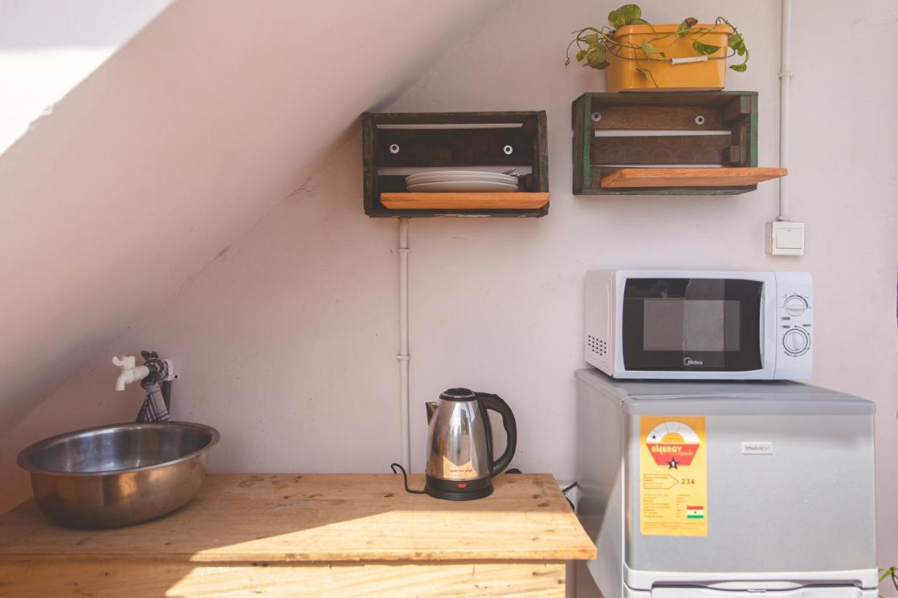 African Vibrations Hostel Osu Accra Ngoại thất bức ảnh